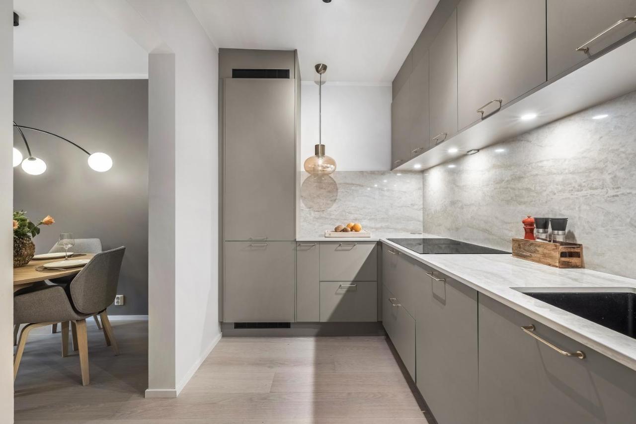 Renovated Two-bedroom In A Area *